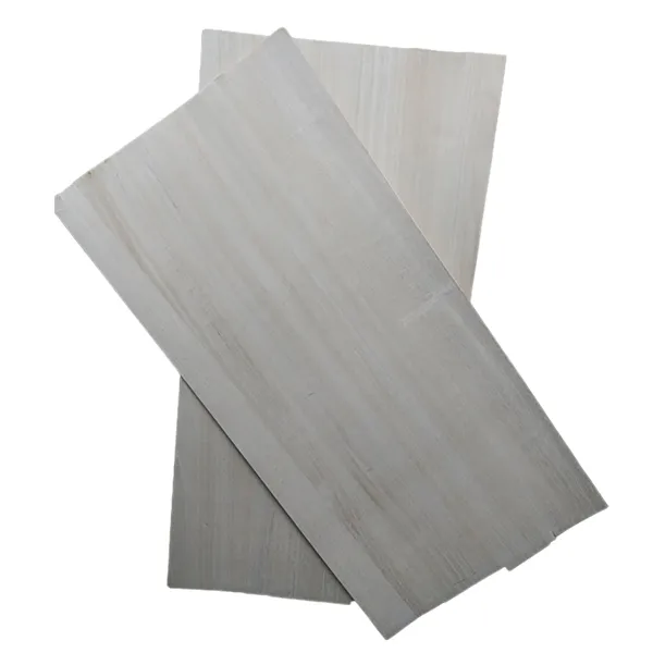 Balinātas papeles dēlis